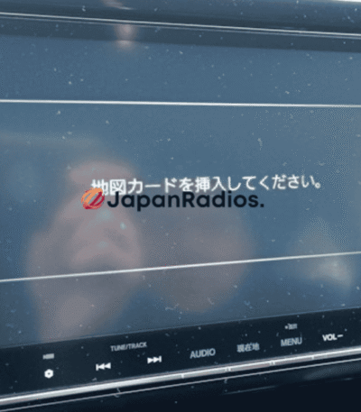 VXM-175VFNi SD Card Honda Gathers VXM-175VFN infotainment screen displaying a Japanese map SD card error message, locking the system.