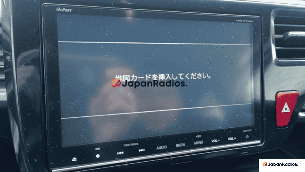 VXM-175VFNi SD Card Honda Gathers VXM-175VFN infotainment screen displaying a Japanese map SD card error message, locking the system.