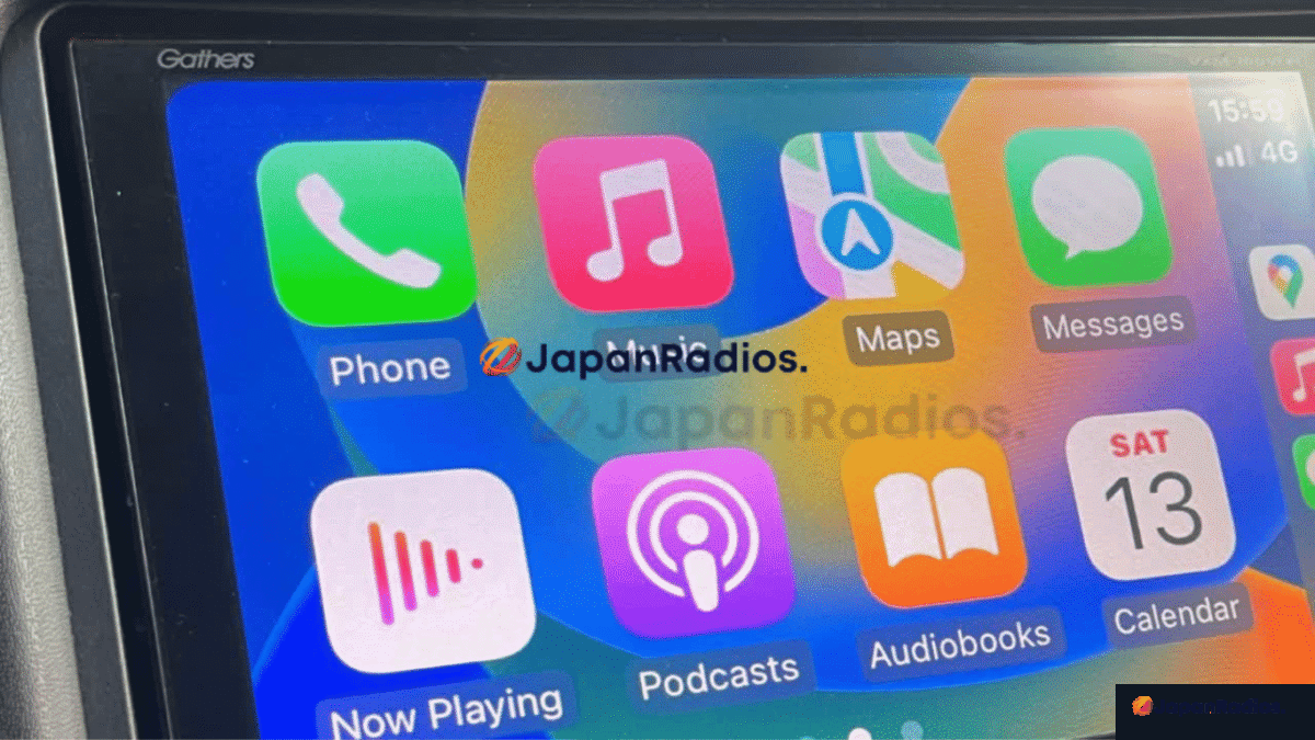 A fixed Honda Gathers VXM-175VFN unit with the SD card error resolved, now showing the Apple CarPlay interface and functioning correctly.