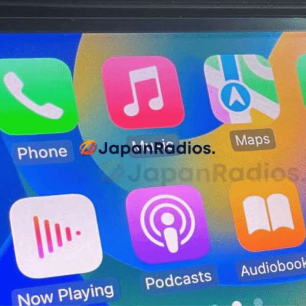 A fixed Honda Gathers VXM-175VFN unit with the SD card error resolved, now showing the Apple CarPlay interface and functioning correctly.